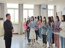 河南工学院师生代表到利菲尔特参观学习
